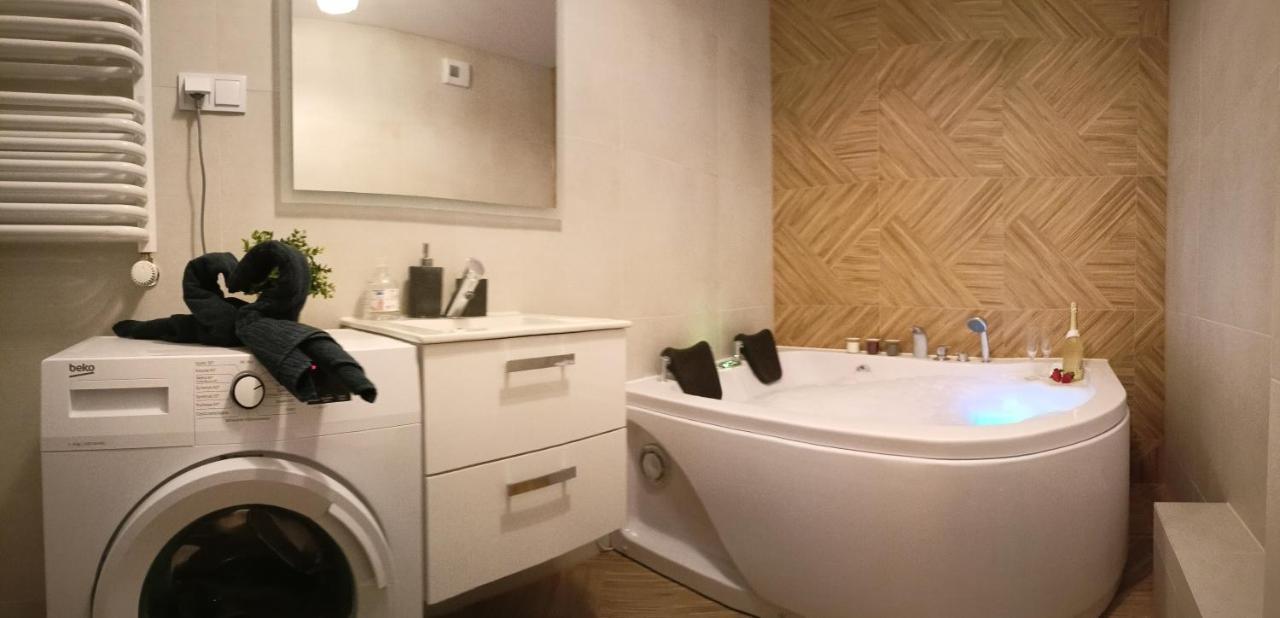 Apartament Z Sauna I Jacuzzi Leilighet Radom Eksteriør bilde