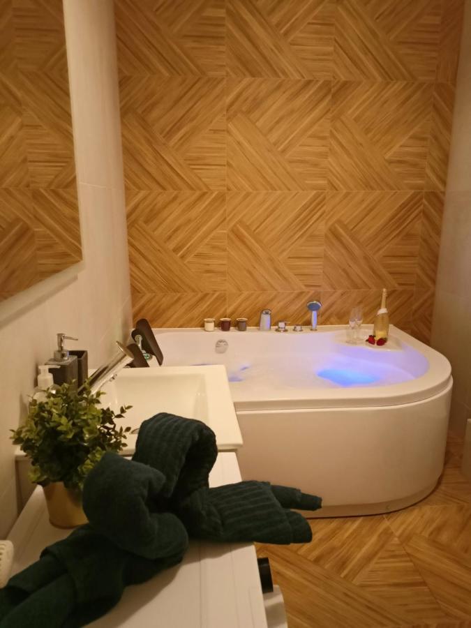 Apartament Z Sauna I Jacuzzi Leilighet Radom Eksteriør bilde
