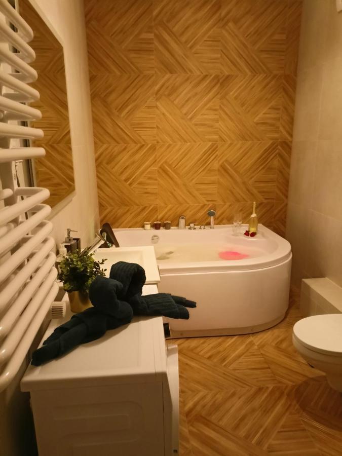 Apartament Z Sauna I Jacuzzi Leilighet Radom Eksteriør bilde